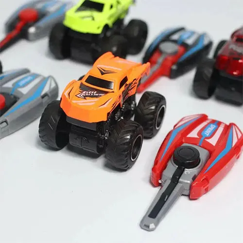 Hot Wheel Set of 4 Alloy cars Hot Wheel Set of 4 Alloy cars - Image 2