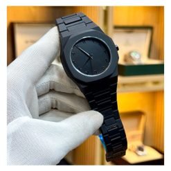 Black Aura Quartz Analog Watch for Men & Boys – Stylish & Elegant Timepiece